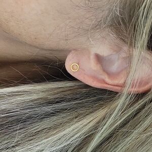 18k Gold Rope Circle Stud Earrings